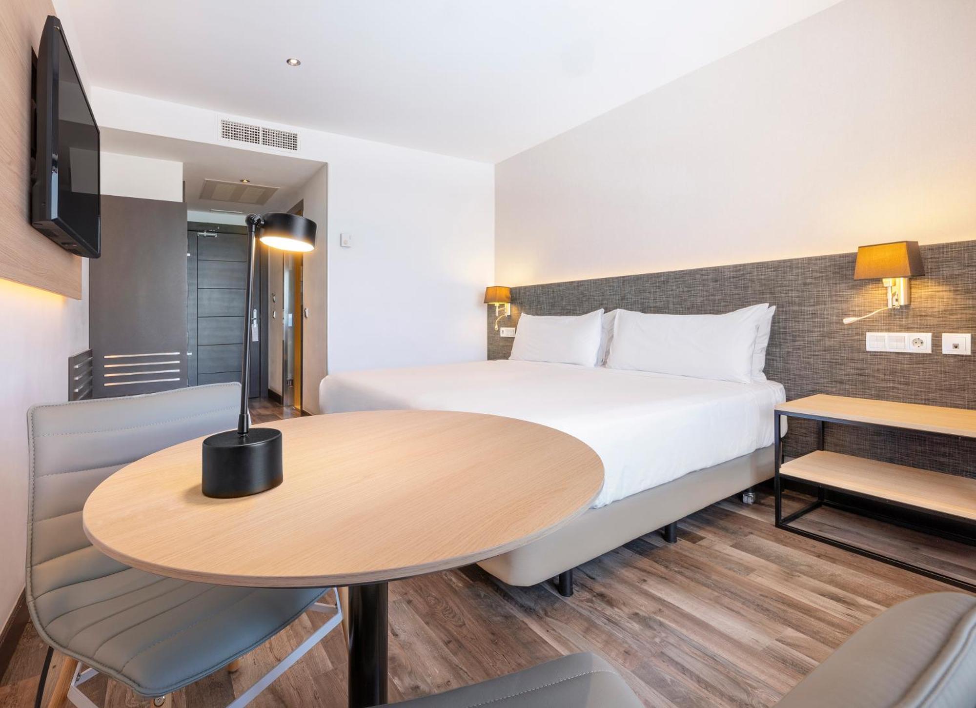 Hotel Cadiz Paseo Del Mar, Affiliated By Melia Экстерьер фото